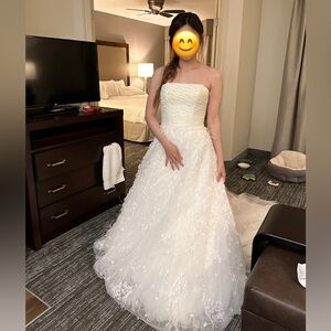 Pronovias Wedding Dress